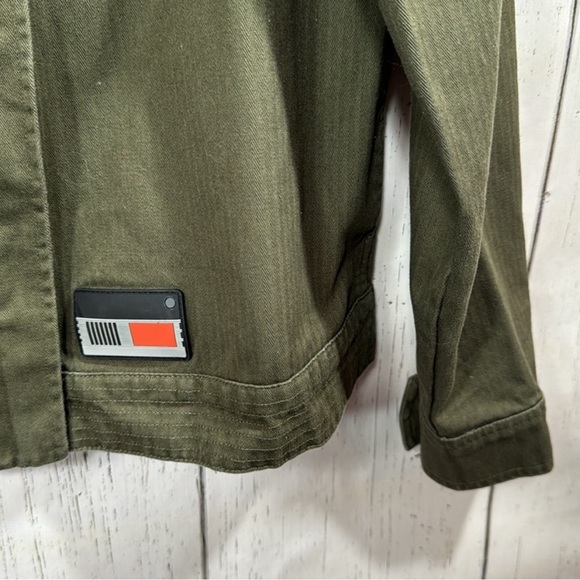 Disney Star Wars Galaxy Edge Resistance Logo
Olive Green Zip Up Rebels Jacket - Picture 7 of 10